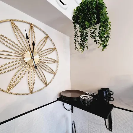 Orphelin2 Balneo Plaisir & Detente Au Centre Reims