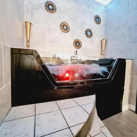 Apartment Orphelin2 Balneo Plaisir & Detente Au Centre