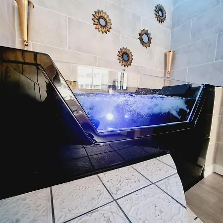 Orphelin2 Balneo Plaisir & Detente Au Centre *