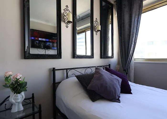 Orphelin2 Balneo Plaisir & Detente Au Centre Reims